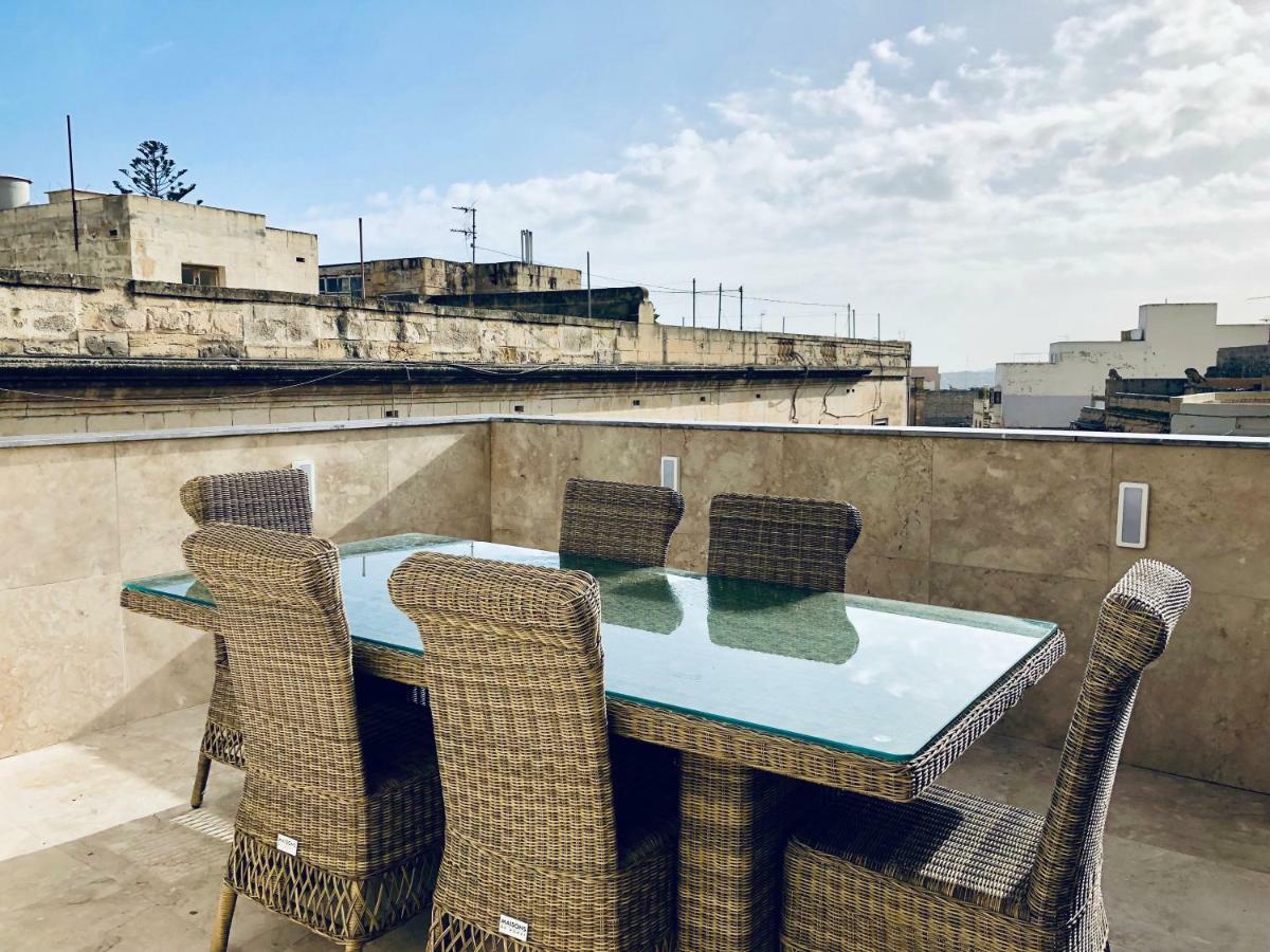 Holiday Townhouse In Sliema Centre Екстер'єр фото